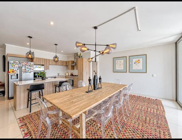 3 BEDROOM TOWNHOUSE FOR SALE IN BRYANSTON
